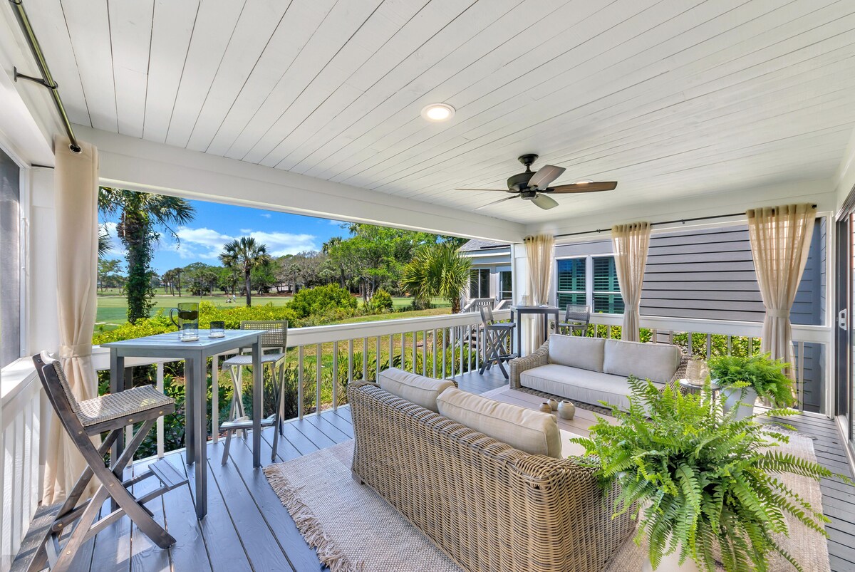 Gorgeous SEABROOK Villa, Golf Views, Free Club Access, Amazing Porch!