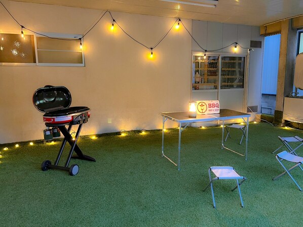 Outdoor BBQ space included (BBQ grill is an example)