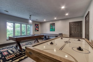 Spielezimmer