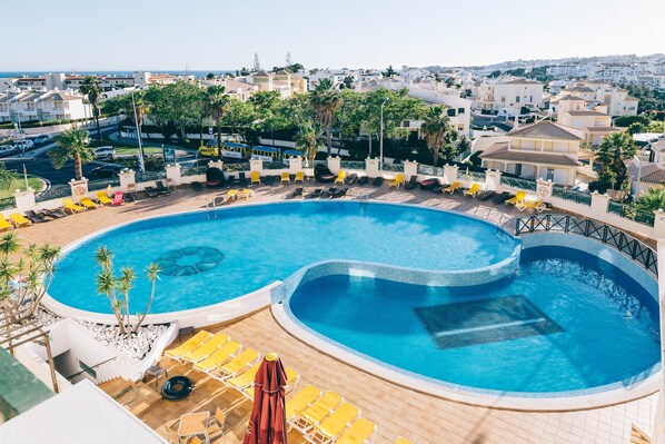 Utomhuspool
