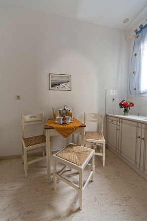 Private kitchenette