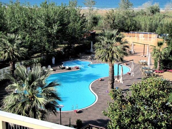 Utomhuspool