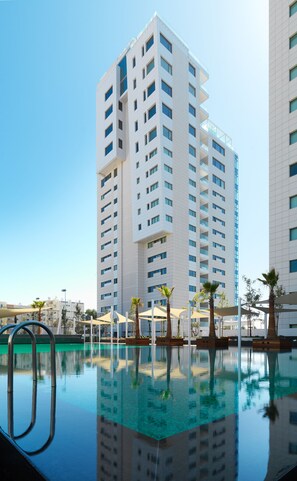 Utomhuspool