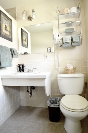 Bathroom amenities