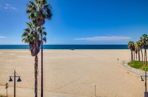 Beach/ocean view