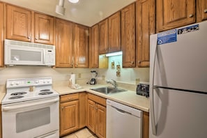 Indoors, Microwave, Oven, Kitchen, Sink
