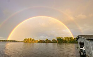 Afternoon rains produce rainbows to the east.