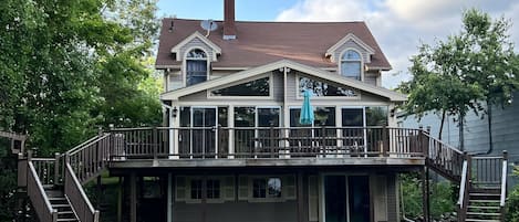 Back of 3 story lakefront property.