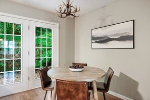 We love this part of the cabin - always a favorite spot of ours!