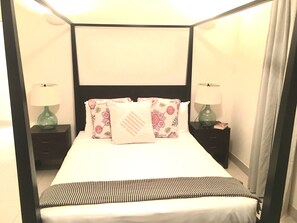 Queen bed in Bedroom