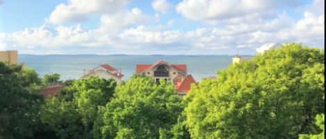 Vue sur baie et océan