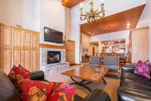Living Room, Room, Indoors, Furniture, Couch