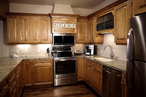 Room, Indoors, Furniture, Kitchen, Flooring