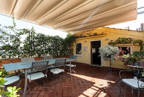 Dining table on the terrace