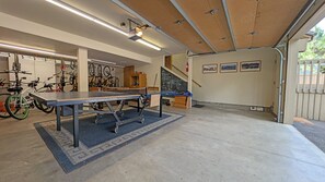 East Butte 14 - Game Garage