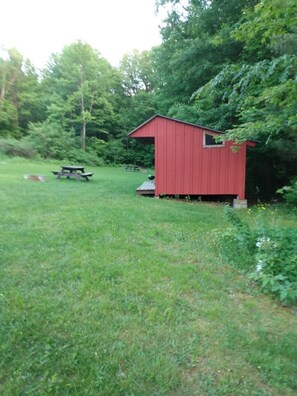 Red Eft Rustic Cabin