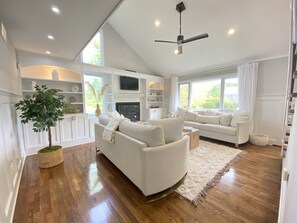 Living room 1