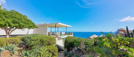 Casa Finisterrra Garden ocean view