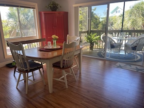 Dining Room with ocean breeze from the Lanai