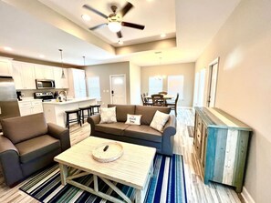 Open concept living, dining and kitchen