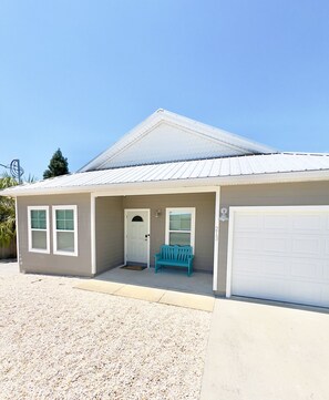 Welcome to Beach Haven! In the heart of Laguna Beach!