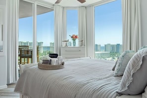 Gorgeous King Master Bedroom with en-suite.  Patio Access Gorgeous Views