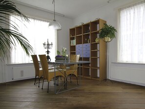 Plant, Table, Window, Furniture, Flowerpot, Houseplant, Building, Chair, Wood, Shade