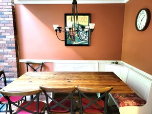 Dining table seat 8-10 people