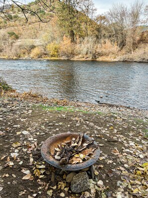 Riverfront fire pit