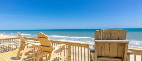 Oceanfront 2nd Floor Sun Deck