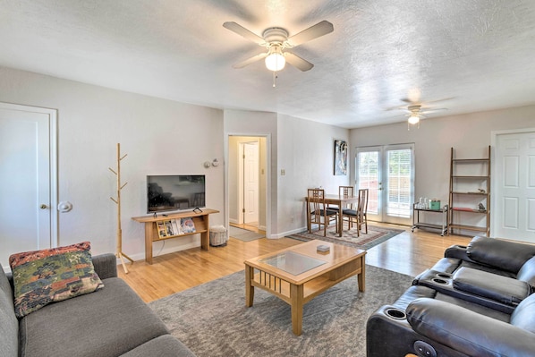 Reno Vacation Rental | 2BR | 2BA | 2 Steps Required | 1,300 Sq Ft