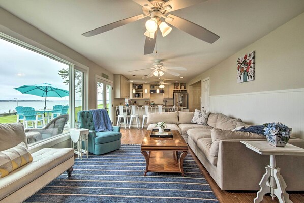 Cambridge Vacation Rental | 5BR | 3BA | Access Only By Stairs | 2,400 Sq Ft
