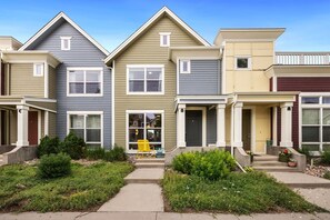 Welcome Home | Front Entryway