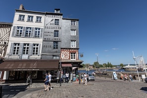Immeuble façade centre ville