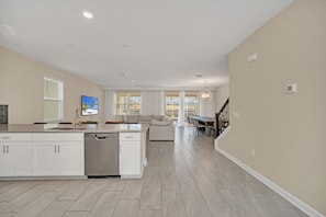 8832CrudenBay,ChampionsGate_06