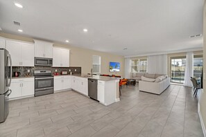8832CrudenBay,ChampionsGate_04