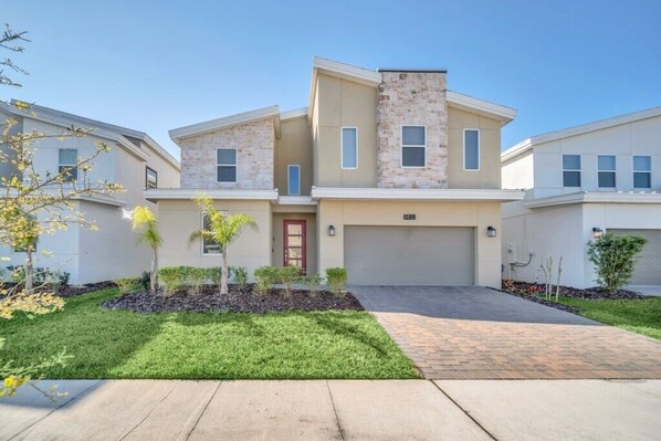 8832CrudenBay,ChampionsGate_01