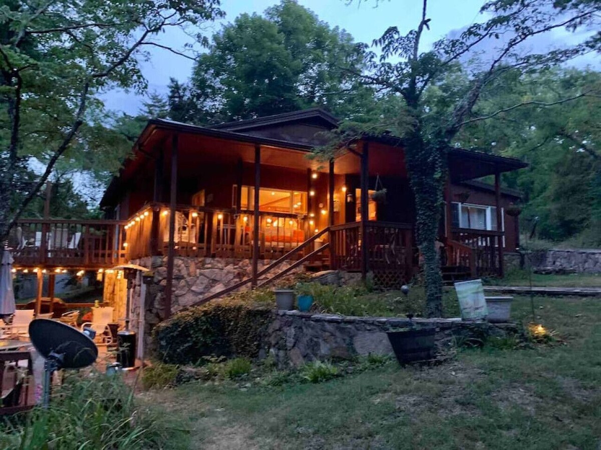 Main Image