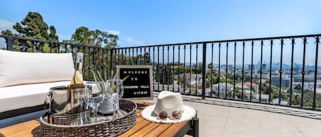 Welcome to Sycamore Villa Hollywood Hills. This property is managed by iTrip Los Angeles