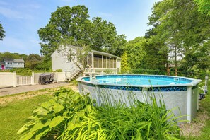 Backyard | Private Pool | Gas Grill