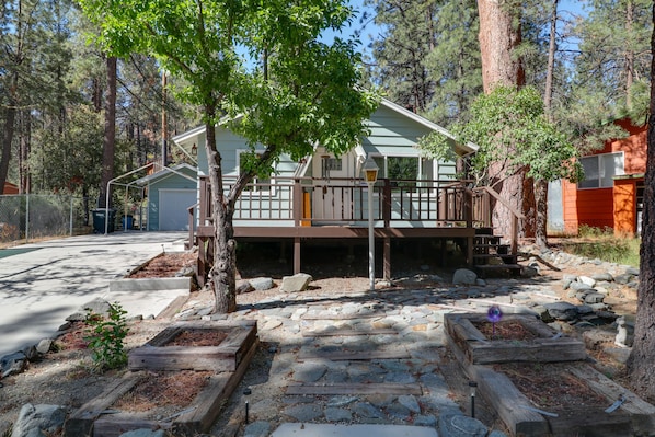 Wrightwood Vacation Rental | 2BR | 1BA | Stairs Required | 850 Sq Ft