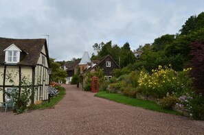 Haywain - view from driveway