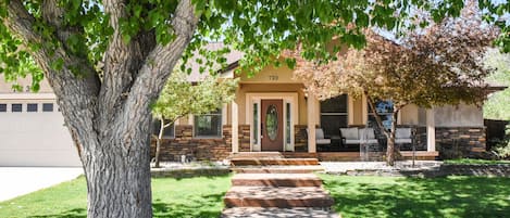 Welcome to Mountain View Villa in Buena Vista, CO, USA