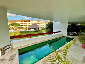 Casa de Cielo's private heated lap pool