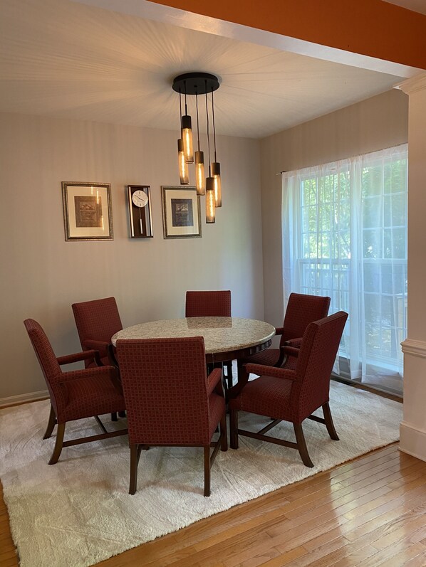 Dining room with captains chairs 