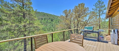 Payson Vacation Rental | 2BR | 1BA | 1/2 Step to Access | 864 Sq Ft