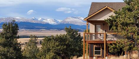 3 acres all to yourself with western mountain views from every single room. 