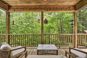 Private Deck