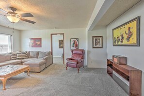 Living Room | Smart TV | Window A/C