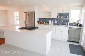 Newly renovated kitchen is stunning